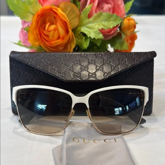 Authentic Gucci Sunglasses - Picture 2 of 12